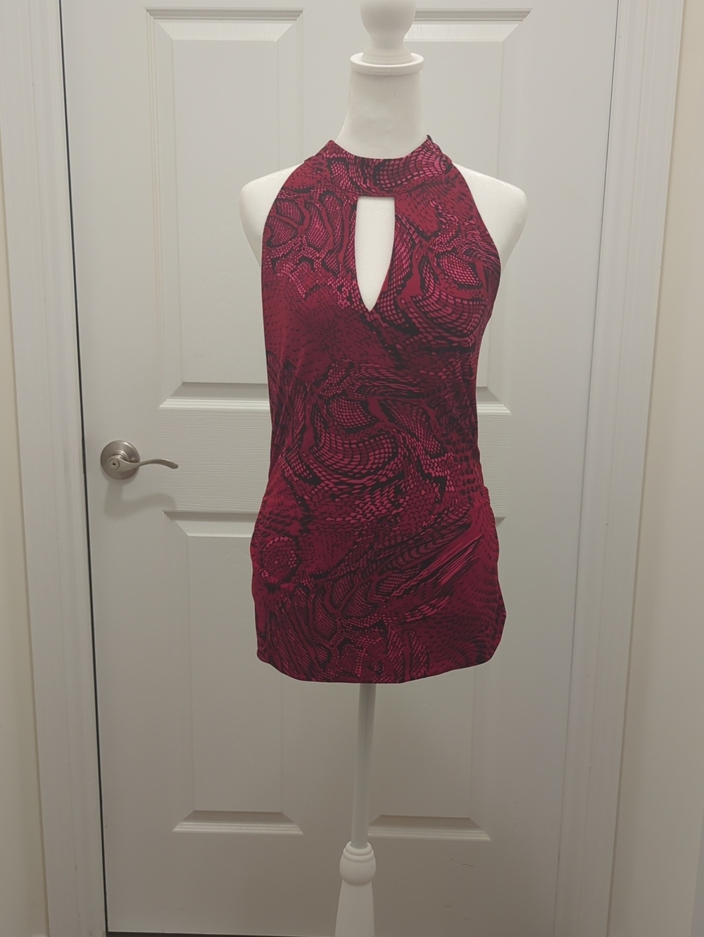 White House Black Market Red Halter Keyhole Print Tank
